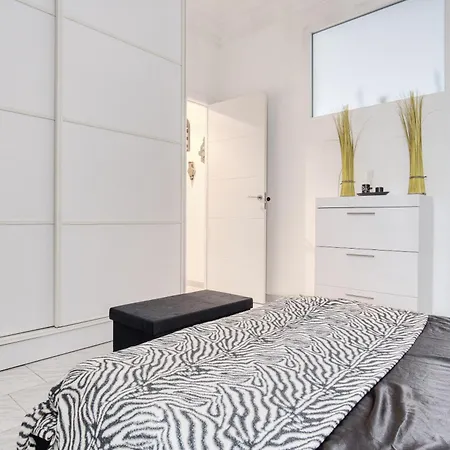 Excelente Piso En El Centro * Alicante